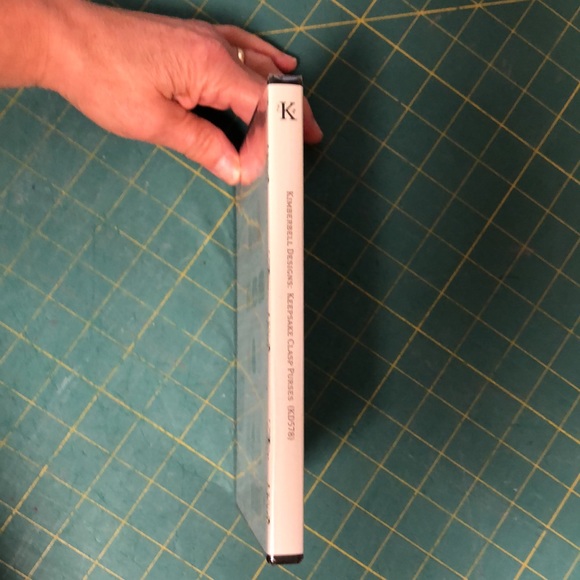 Kimberbell Clasp Purses - Picture 5 of 6